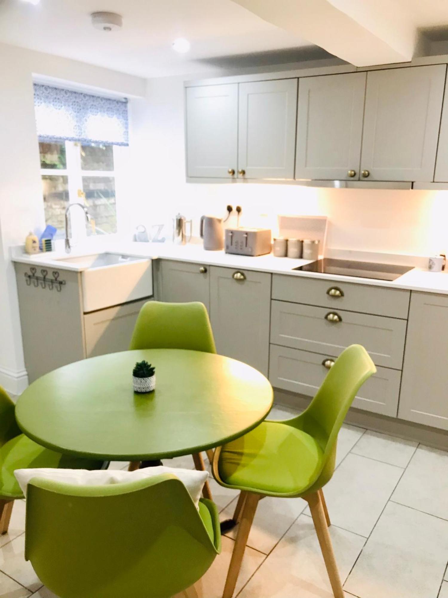 Bell Cottage By Ludlow Castle With Onsite Parking Ngoại thất bức ảnh